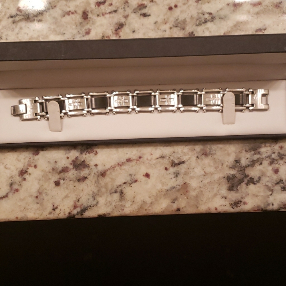 Zales mens cross bracelet